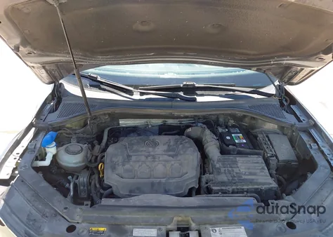 2018 Volkswagen Tiguan 2.0T Se/2.0T Sel z USA, uszkodzony, nr VIN 3VV3B7AX7JM168438